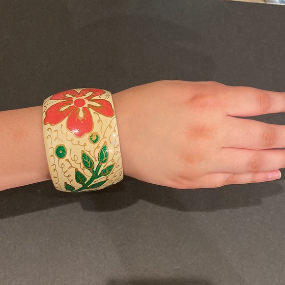 Bangle - Picture 4 of 5